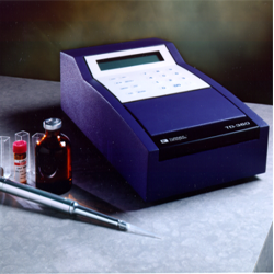 Fluorometer