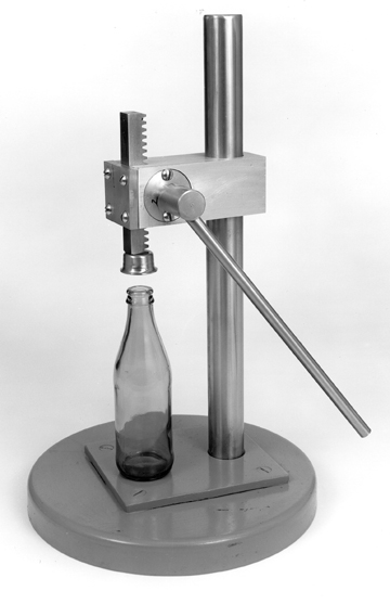 Bottle Crowner